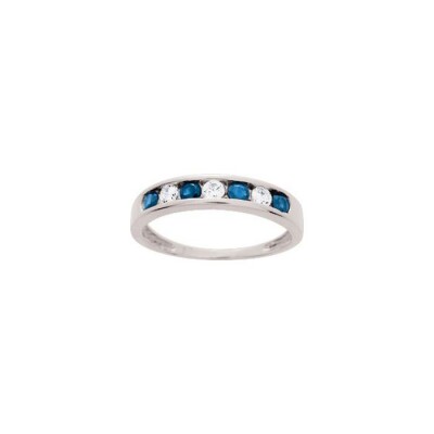 Bague en or blanc, saphir et oxyde de zirconium