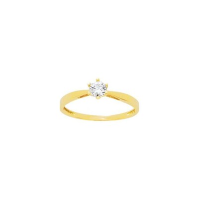 Bague en or jaune et oxyde de zirconium