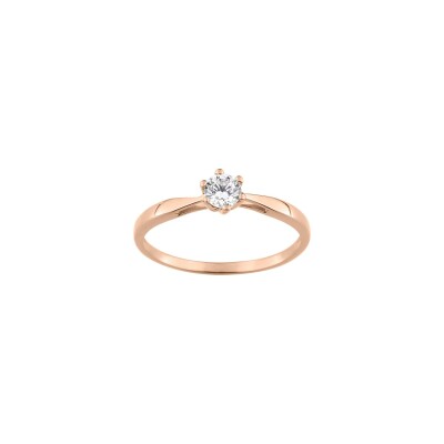 Bague en or rose et oxyde de zirconium