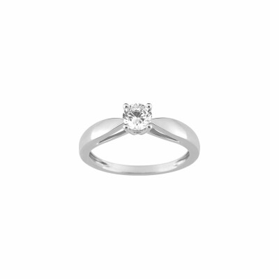 Solitaire en or blanc et diamant 0.4ct