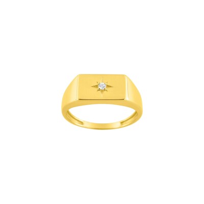 Bague en or jaune et oxyde de zirconium