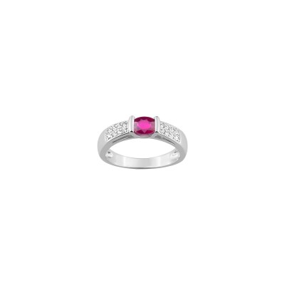 Bague en or blanc, diamant 0.13ct et rubis