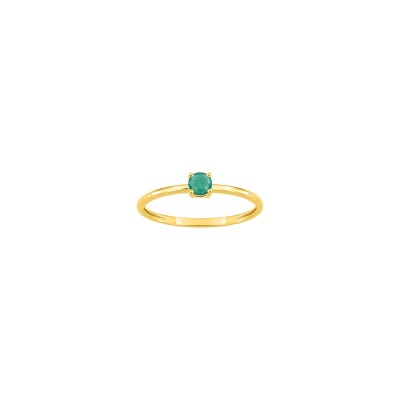 Bague en or jaune et émeraude