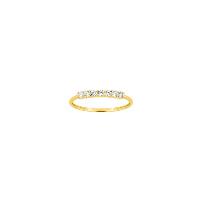 Bague en or jaune et oxyde de zirconium