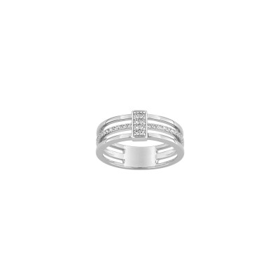Bague en or blanc et oxyde de zirconium