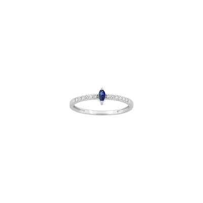 Bague en or blanc, diamant 0.10ct et saphir
