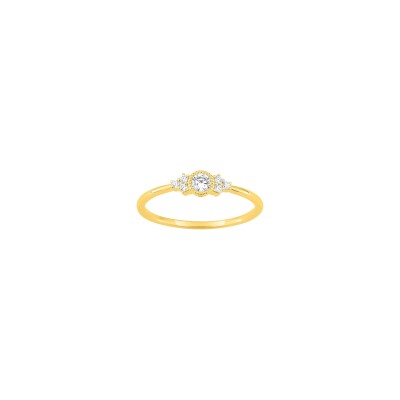 Bague en or jaune et oxyde de zirconium