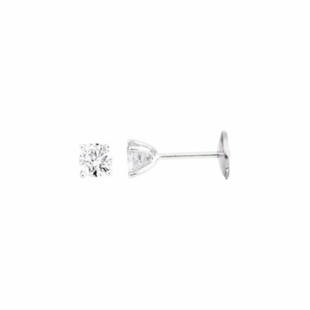 Puce d'oreille en or blanc et diamants de 0.7ct