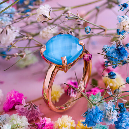 Bague en or rose, cristal de roche, turquoise doublet antik briolette