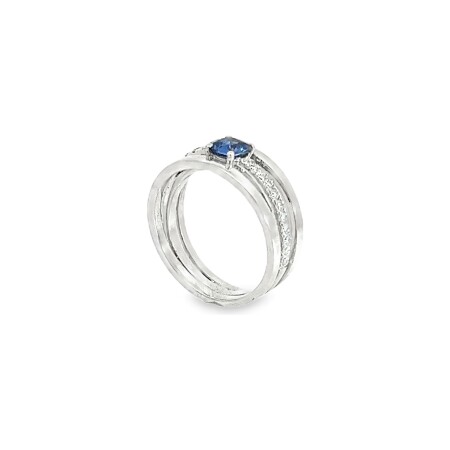 Bague en or blanc, saphir et diamants