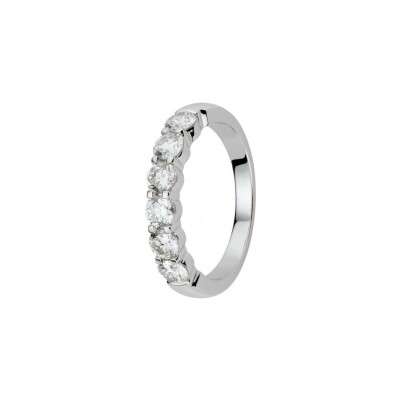 Alliance en or blanc et diamant