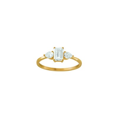 Bague en or jaune et oxydes de zirconium