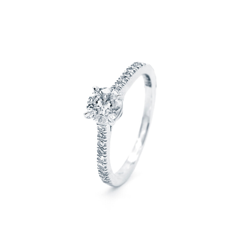 Certified diamond solitaire, white gold