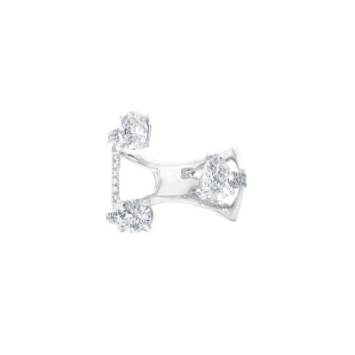 Ring, white gold, certified pear shaped, oval cut and round shaped diamonds