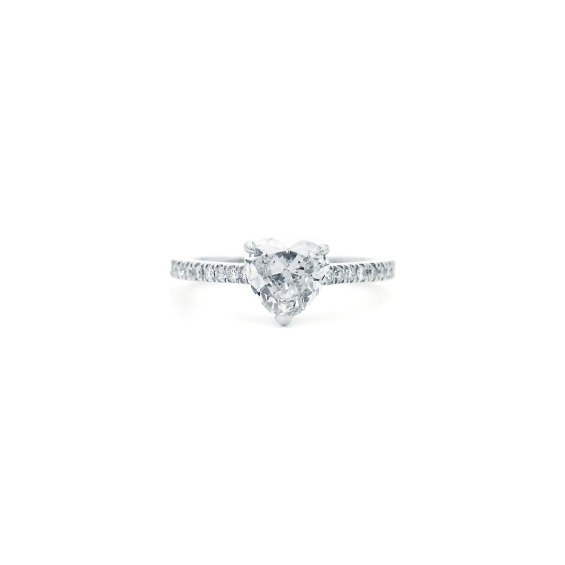 Certified heart shaped diamond solitaire, white gold