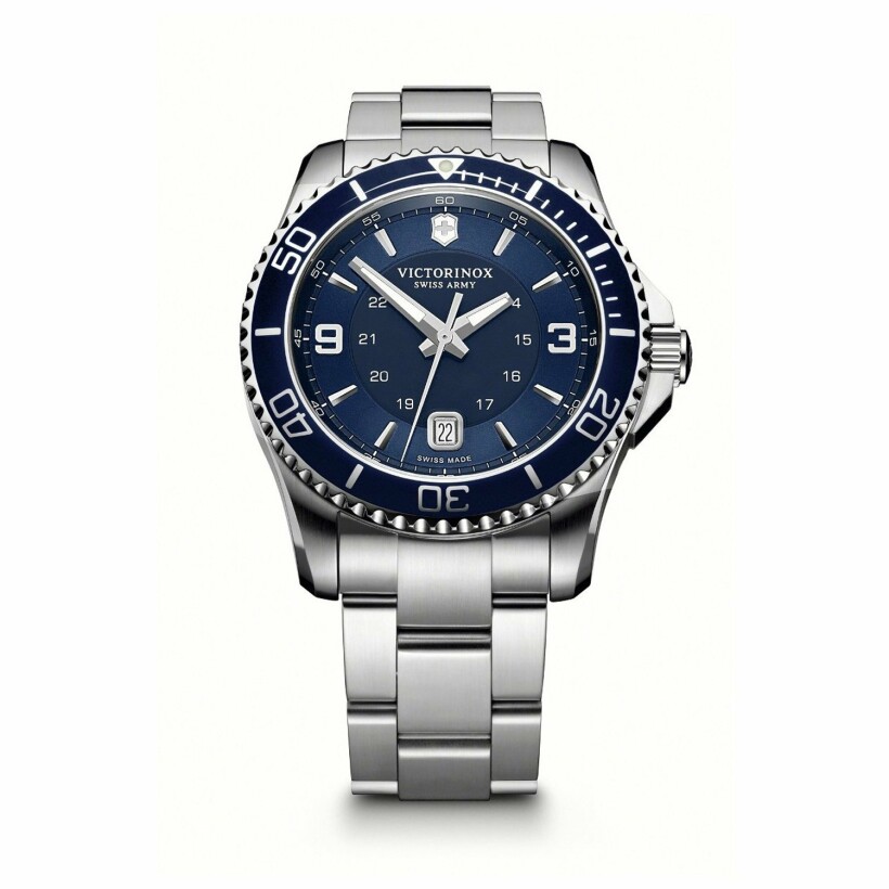 Montre Victorinox Maverick, cadran bleu, 43mm