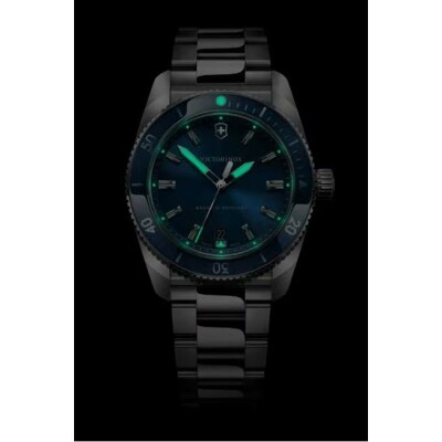 Montre Victorinox Maverick Quartz 242095