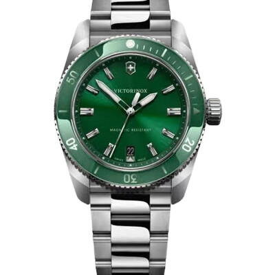 Montre Victorinox Maverick Quartz 242096