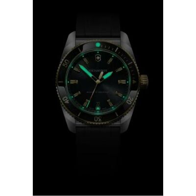 Montre Victorinox Maverick Quartz 242099