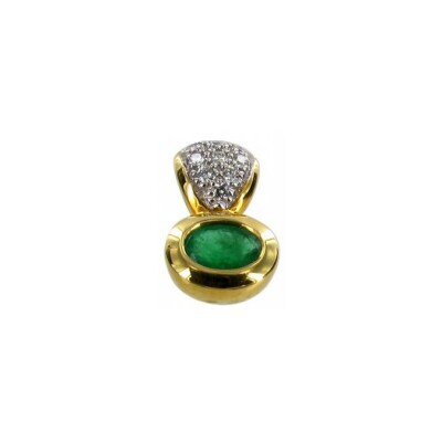 Pendentif en or jaune, émeraude et diamant