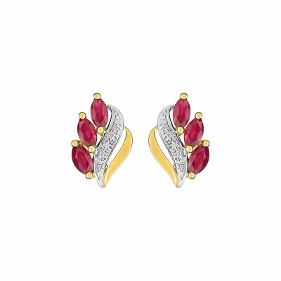 Boucles d'oreilles clous en or jaune, rhodium et rubis