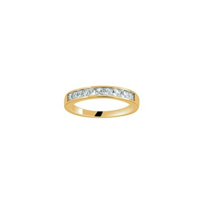Alliance en or jaune et diamant