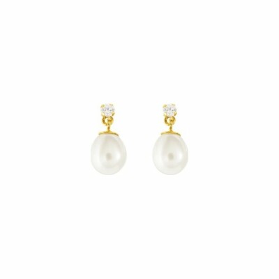 Boucles d'oreilles pendantes en or jaune, perles d'eau douce et oxydes de zirconium