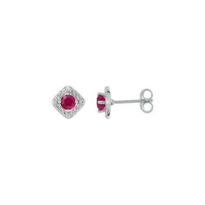 Boucles d'oreilles en or blanc, rubis et oxyde de zirconium