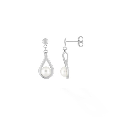 Boucles d'oreilles pendantes en or blanc et perles de culture