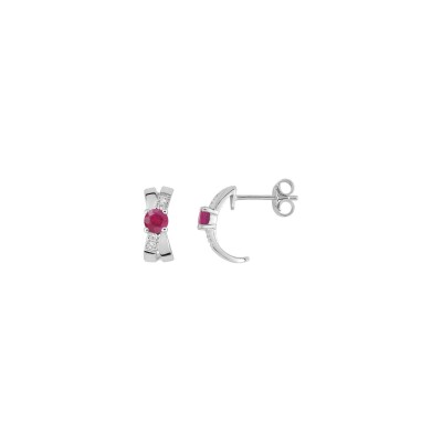 Boucles d'oreilles créoles en or blanc, rubis et oxydes de zirconium