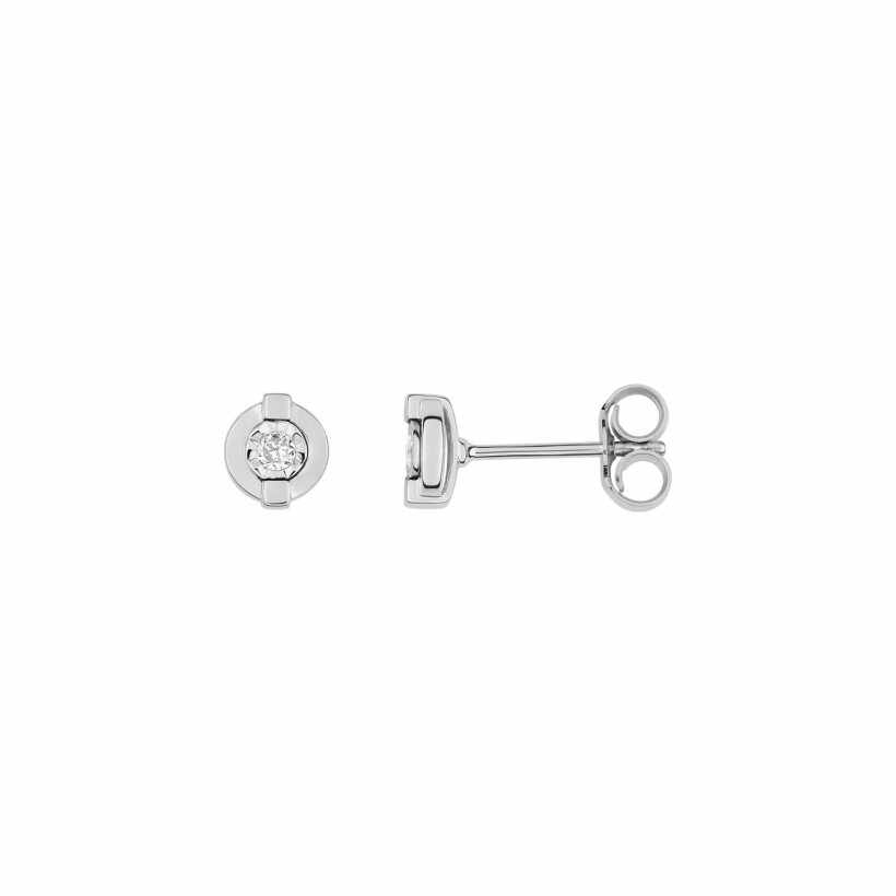 Boucles d'oreilles clous en or blanc et diamants 0.04ct