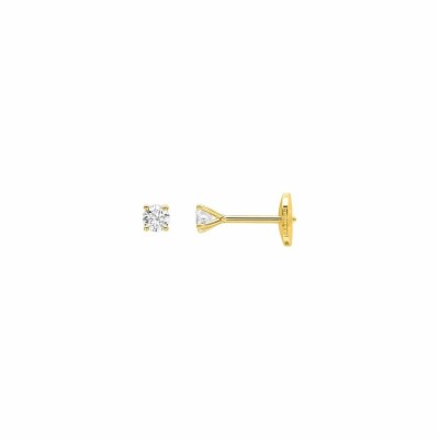 Boucles d'oreilles clous en or jaune et diamants