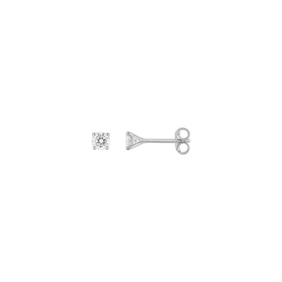Clous d'oreilles  en or blanc et diamant 0.30ct