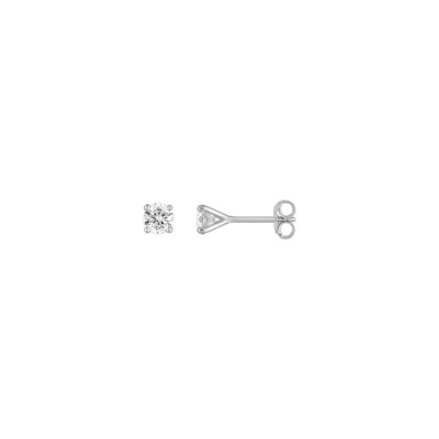Clous d'oreilles  en or blanc et diamant 0.50ct