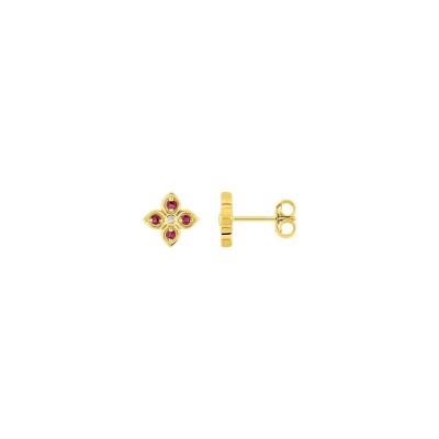 Clous d'oreilles en or jaune, rubis et diamant 0.01ct