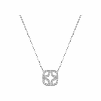 Collier en or blanc et diamants, 42cm