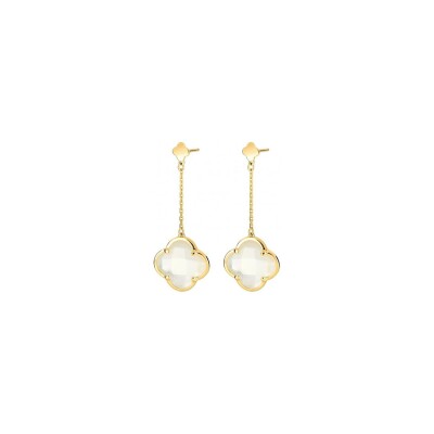 Boucles d'oreilles pendantes Morganne Bello Victoria en or jaune et nacres blanches