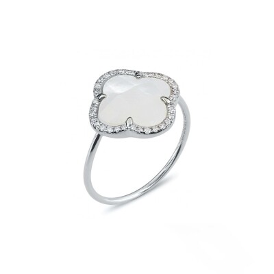 Bague Morganne Bello Corset Victoria en or blanc, nacre et diamants