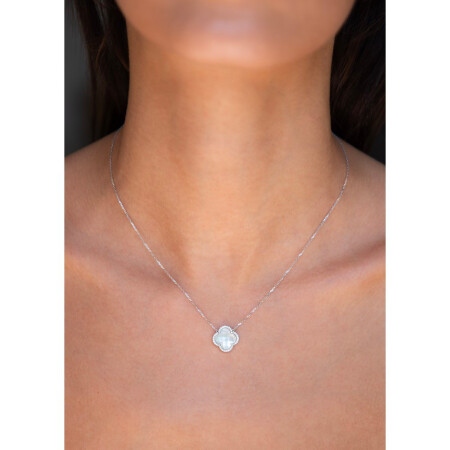 Collier Morganne Bello Victoria coussin en or blanc, nacre blanche et diamants