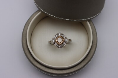 Bague en platine diamant brun de 1ct et diamants de 0.170ct