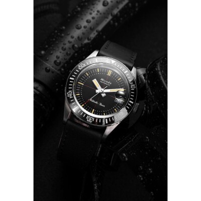 Montre Nivada Grenchen Antarctic Diver 32038A17