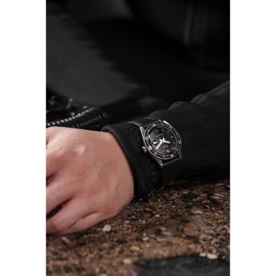 Montre Nivada Grenchen Antarctic Diver 32038A17