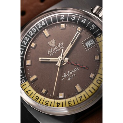 Montre Nivada Grenchen Antarctic GMT Tropical 32061A23