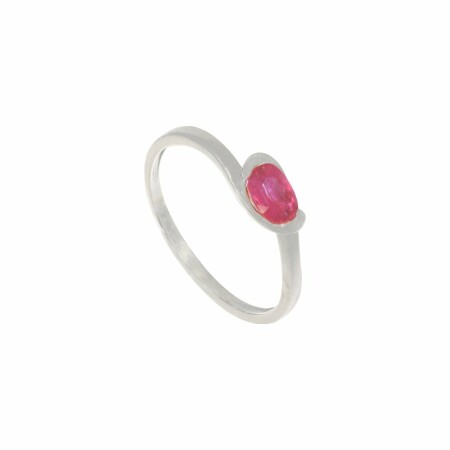 Bague Enroulée en or blanc et rubis