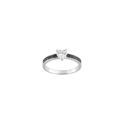 Bague en argent rhodié et oxyde de zirconium