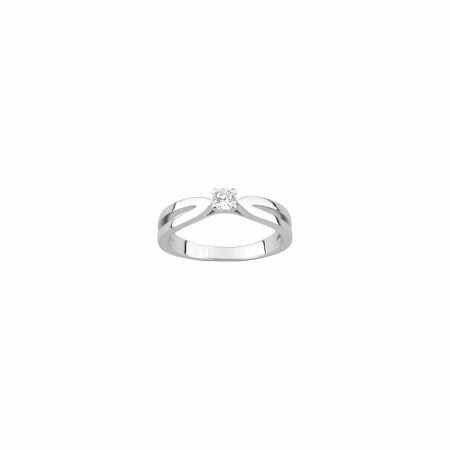 Bague en argent rhodié et oxydes de zirconium