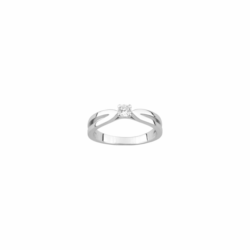 Bague en argent et oxyde de zirconium