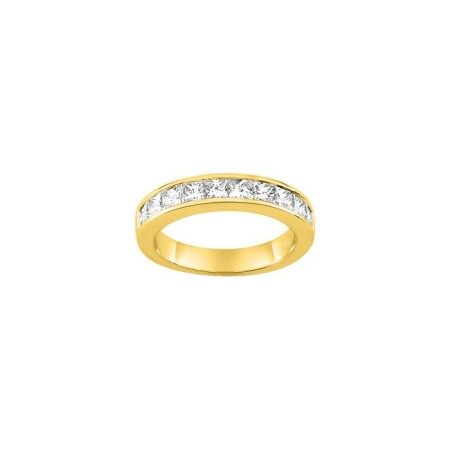 Alliance demi-tour en or jaune et diamants taille princesse