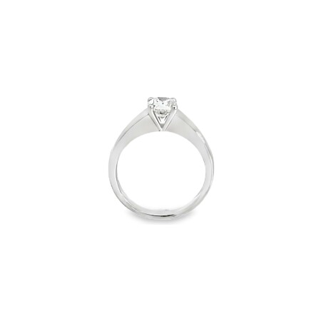 Solitaire en or blanc et diamant