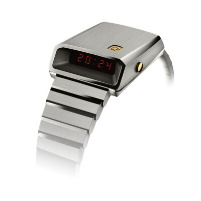 Montre Girard-Perregaux Casquette 2.0 Titanium & Gold Edition Limitée